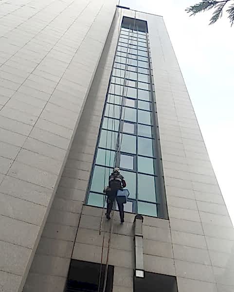 iple erişim, endüstriyel dağcılık, dış cephe temizlik, cam cephe işleri, yüksek işler